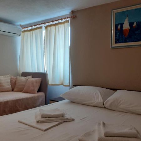 Apartmani Patrick Baška Voda Exteriör bild
