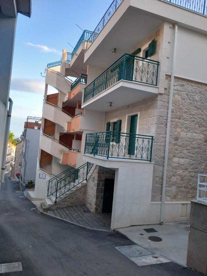 Apartmani Patrick Baška Voda Exteriör bild