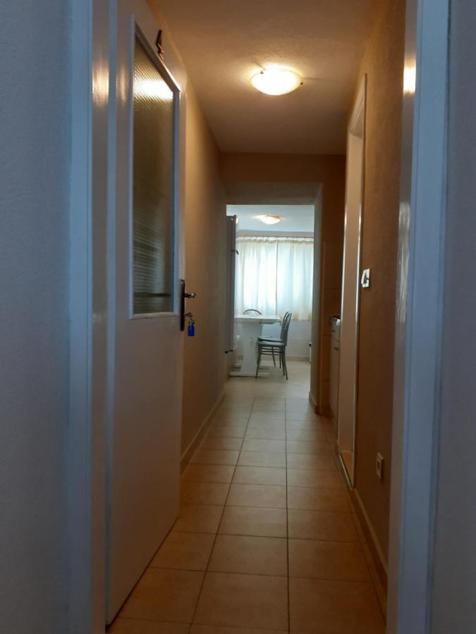 Apartmani Patrick Baška Voda Exteriör bild
